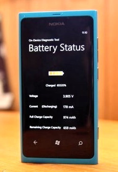 Обновления ПО Nokia Lumia 800 решают проблему с аккумулятором