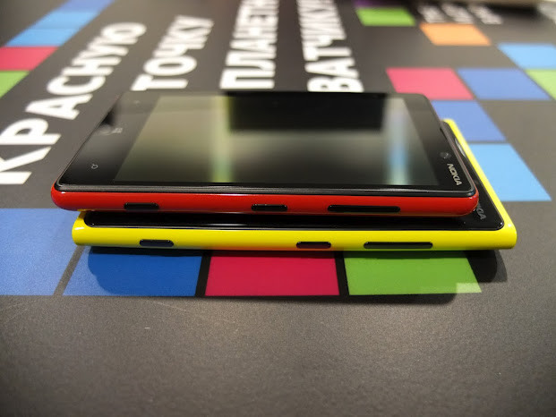 Смартфоны Nokia Lumia на Windows Phone 8 в России: пока за закрытыми дверями 