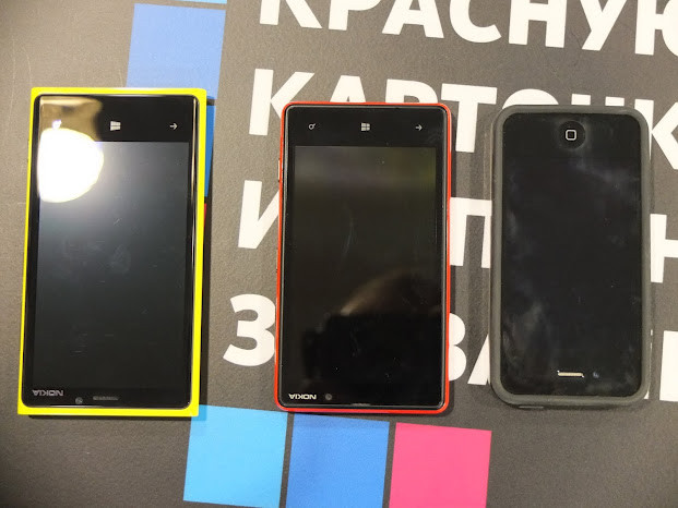 Смартфоны Nokia Lumia на Windows Phone 8 в России: пока за закрытыми дверями 