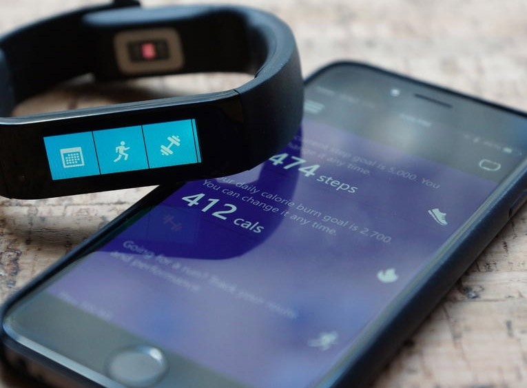 В США стартовали продажи умного браслета Microsoft Band 2