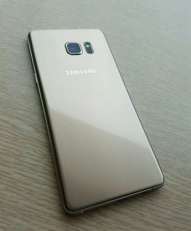 В Сети появились «живые» фотографии Samsung Galaxy Note7