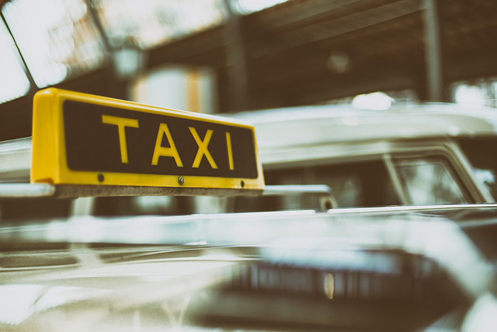 «Уяндекс»: «Яндекс.Такси» и Uber объединились на дороге