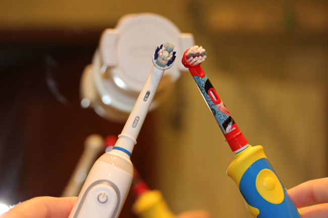 Braun Oral-B Genius 8200 White + KIDS Обзор зубных щеток 