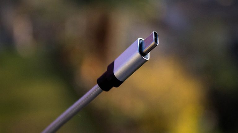 255945Названы сроки появления iPhone с разъемом USB Type-C