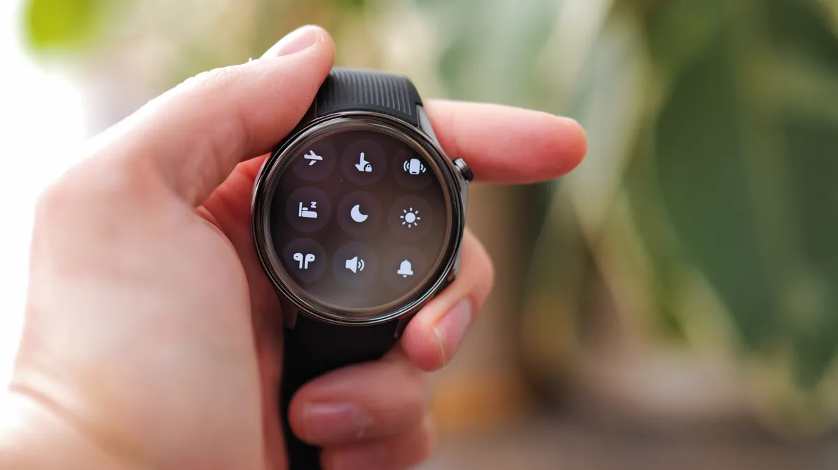 Обзор OnePlus Watch 2: часы с операционной системой Wear OS