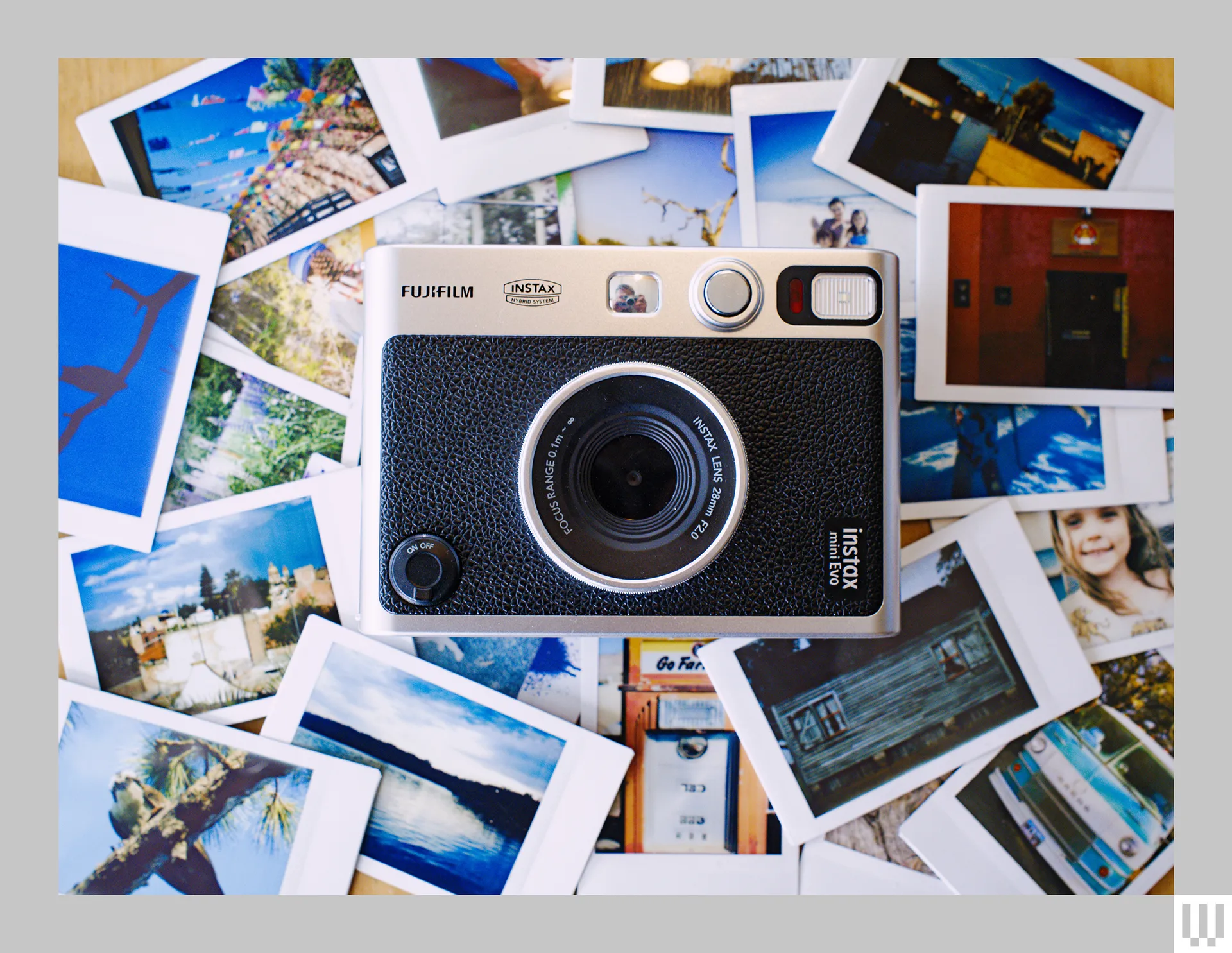 Fujifilm Instax Mini Evo