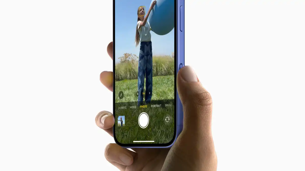 Управление камерой iPhone 16