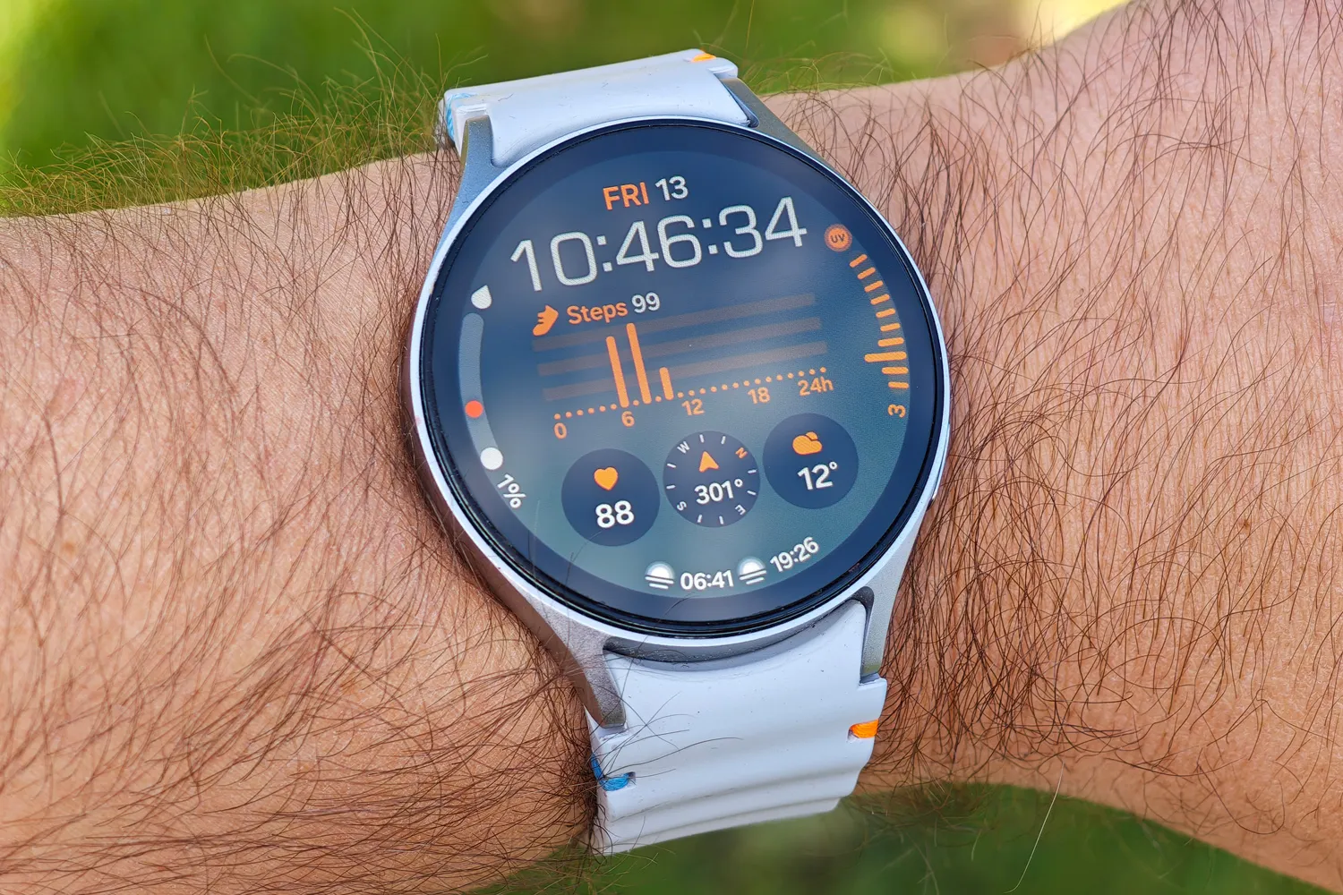 Smartwatch samsung a7 2018 on sale