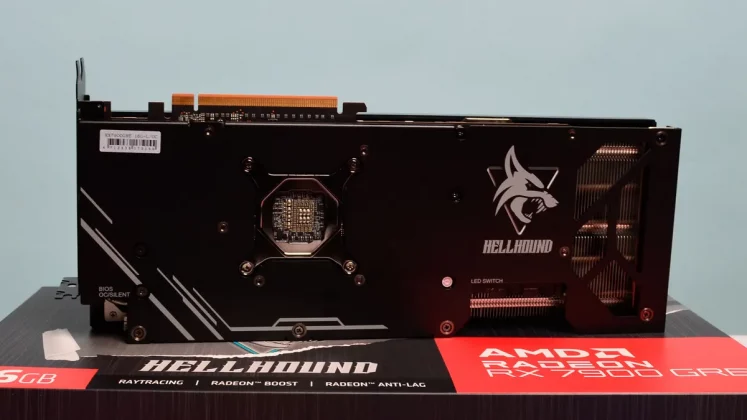 AMD RX 7900 GRE