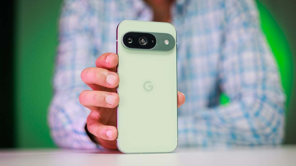 Pixel 9 от Google также имеет диагональ 6,3 дюйма.