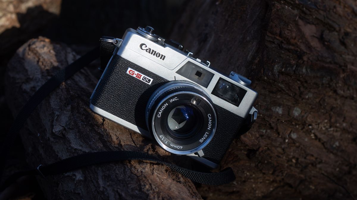 Canonet G-III QL17