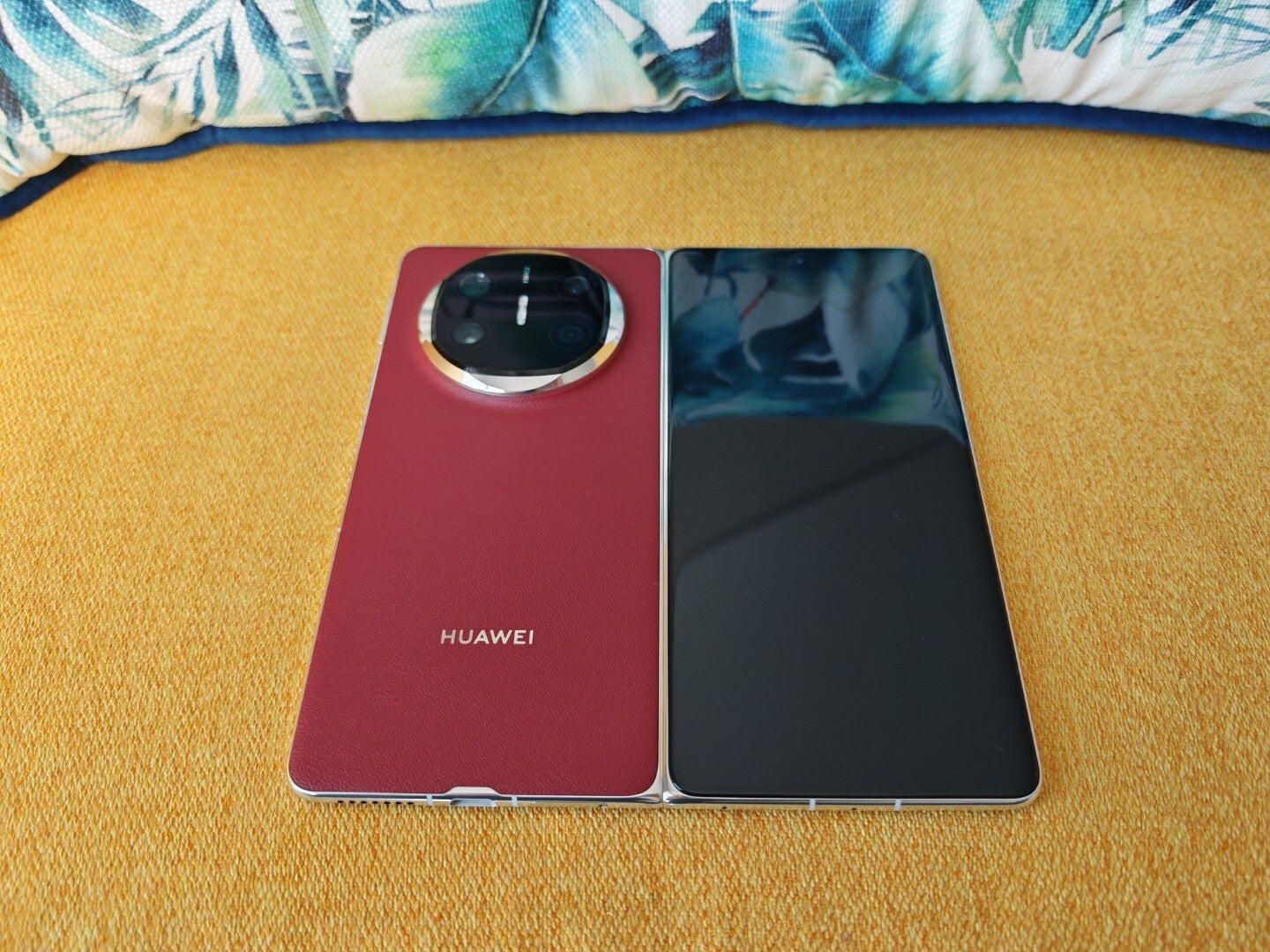 Huawei Mate X6