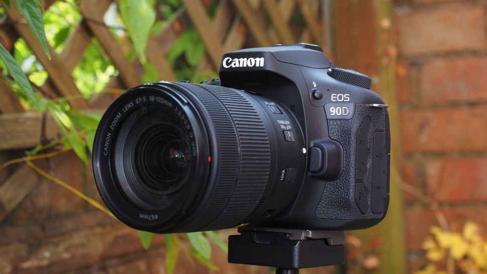 Canon EOS 90D