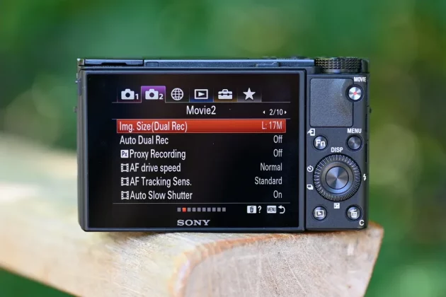 Sony Cyber-shot RX100 VII-3